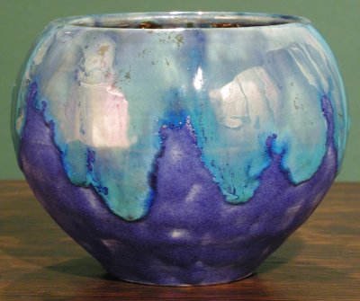 [Iridescent Pottery by Paul J. Katrich (0425)]