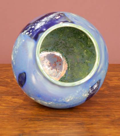 [Iridescent Pottery by Paul J. Katrich (0952)]