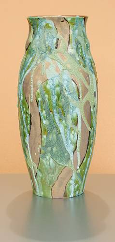 [Iridescent Pottery by Paul J. Katrich (0992)]