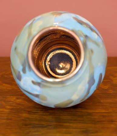 [Iridescent Pottery by Paul J. Katrich (1139)]